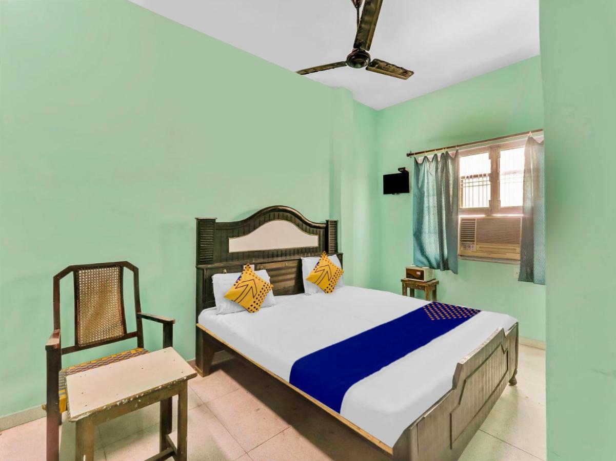 Spot On 81122 Saket Honest Hotel Ayodhya Ngoại thất bức ảnh