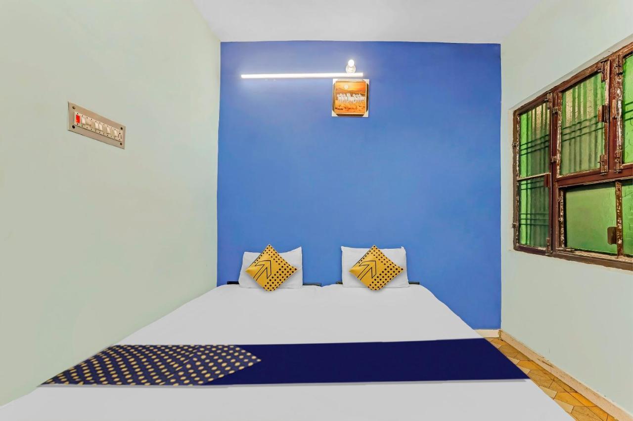Spot On 81122 Saket Honest Hotel Ayodhya Ngoại thất bức ảnh