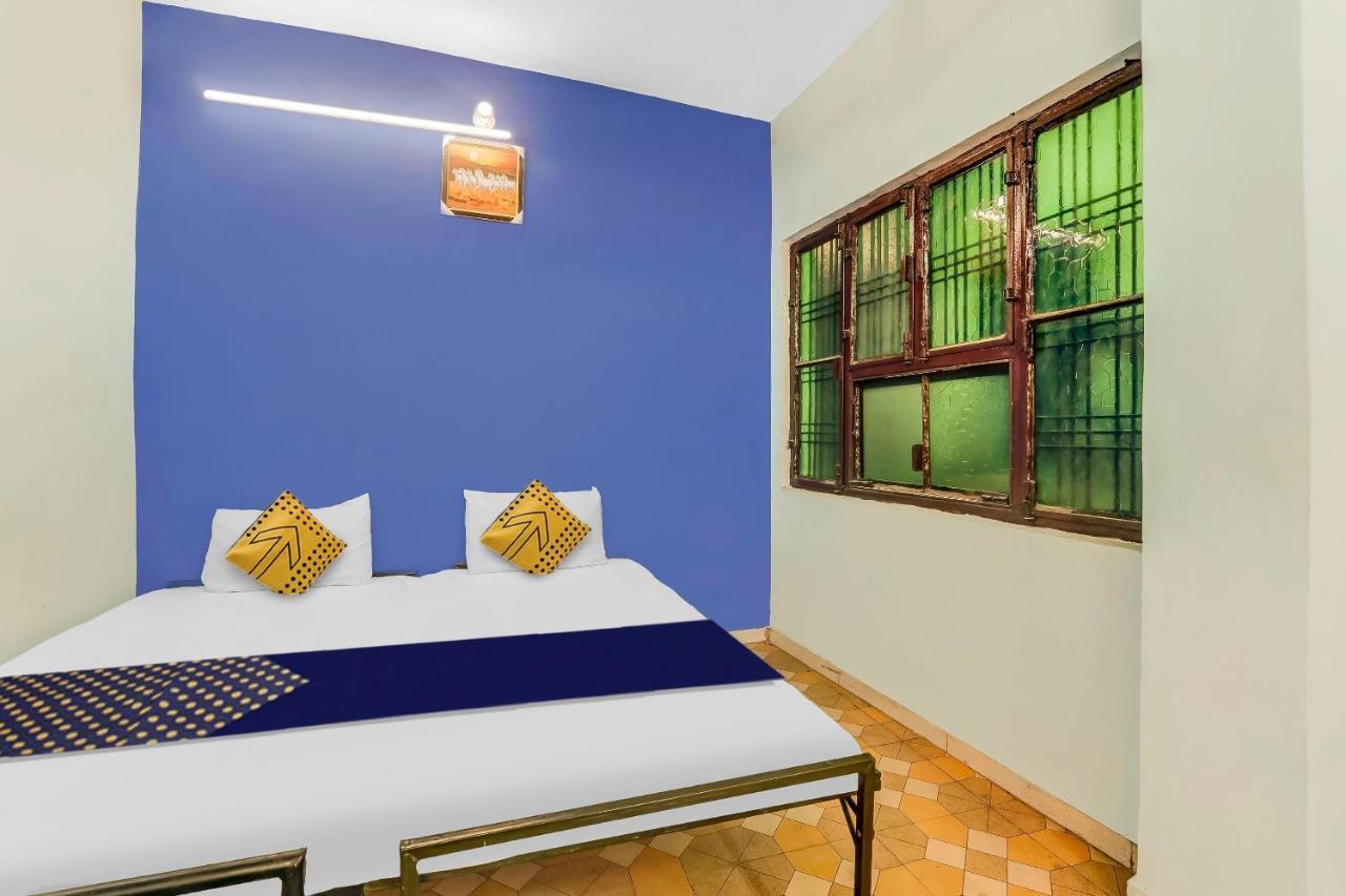 Spot On 81122 Saket Honest Hotel Ayodhya Ngoại thất bức ảnh