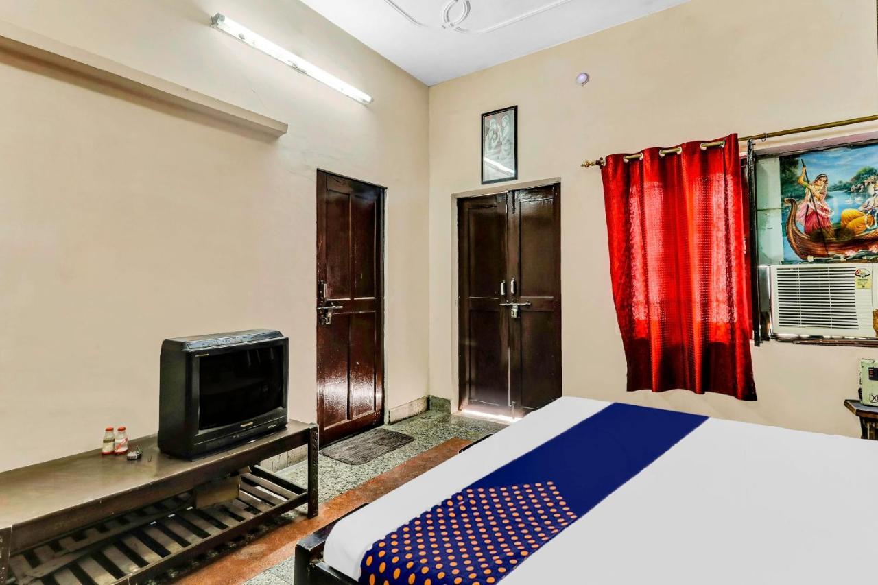 Spot On 81122 Saket Honest Hotel Ayodhya Ngoại thất bức ảnh